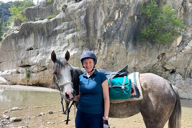2 Hours Shared Horse Riding in Kemer Antalya All Level Riders - Photos, Horse Treats, and the Cafe Stop After Riding