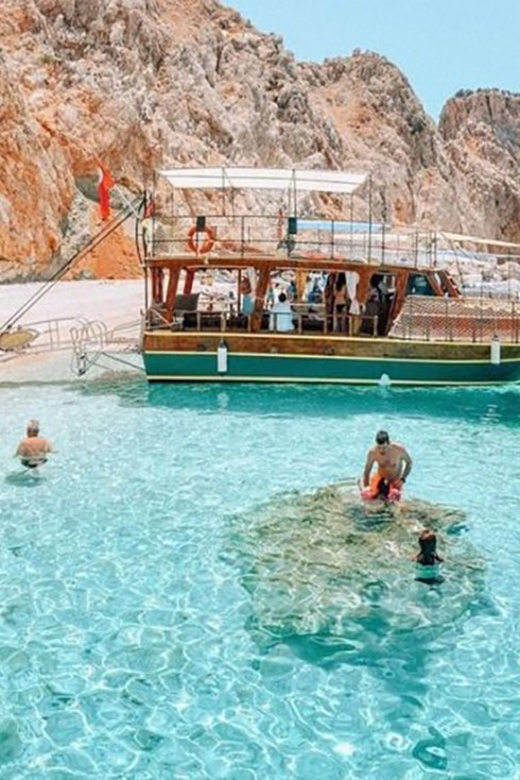 Adrasan Suluada Guided Boat Tour with Lunch - Group size and crowding: how to make it feel better
