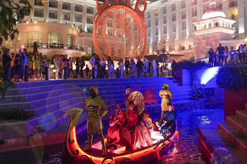 Antalya/Alanya/Side: The Land of Legends Nights Show - The fine print about responsibility