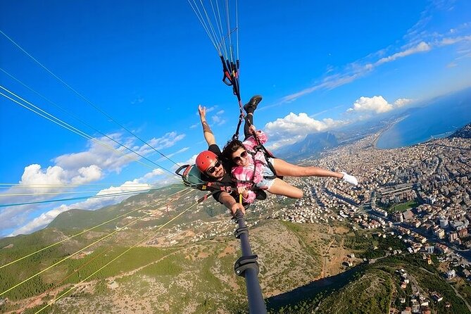 Antalya / Belek : Tandem Paragliding By Local Expert Pilots - The flight itself: 15 to 30 minutes of Alanya and the Mediterranean