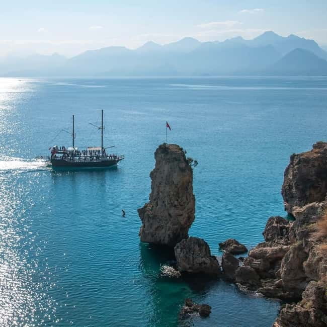 Antalya City Tour: Waterfalls, Boat, Old City & Bazaar - Old Town landmarks you’ll actually recognize: Hadrian’s Gate to Yivli Minaret
