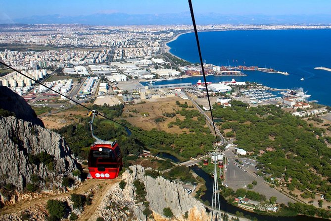 Antalya: City Tour with Boat Trip, Old Town & Waterfalls - Lunch in Kaleiçi: tasty for many, tricky for some diets