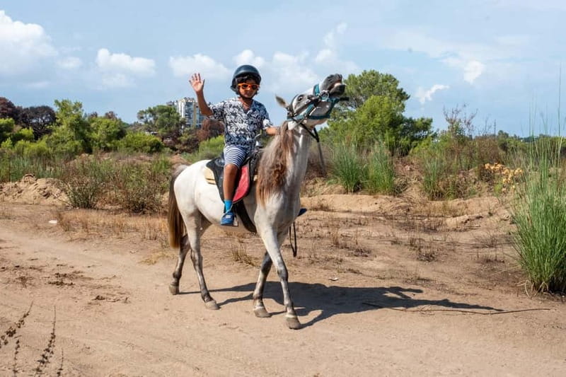 Antalya: Deniz Molalı At Safarisi - Guides, language, and the pace of a small group up to 8