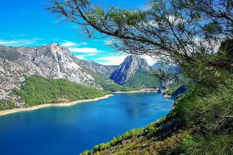Antalya: Green Canyon Boat Trip w/Lunch near Green Lake - Boat comfort and the smoking issue you should plan for