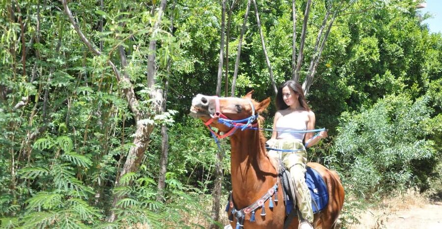 Antalya: Guided ATV and Horse Riding Safari in Lara - Horse Riding and the Beach Drive: The 15-Minute Coastal Hit