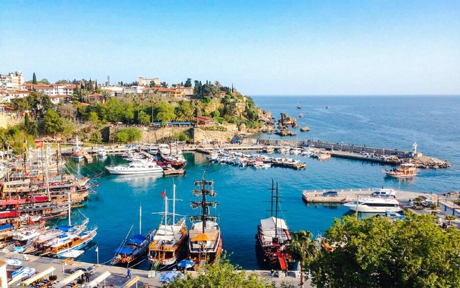 Antalya: Guided Old Town Tour with Boat Trip and Lunch - The old harbor boat cruise: 30 minutes that change the whole mood