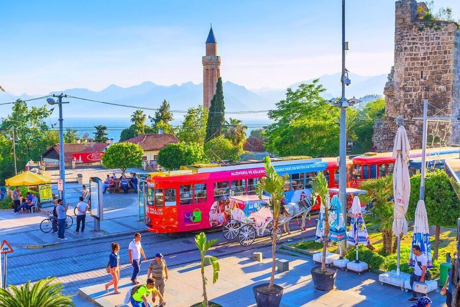 Antalya: Guided Old Town Tour with Boat Trip and Lunch - Argentum shopping stop and the end-of-tour free time