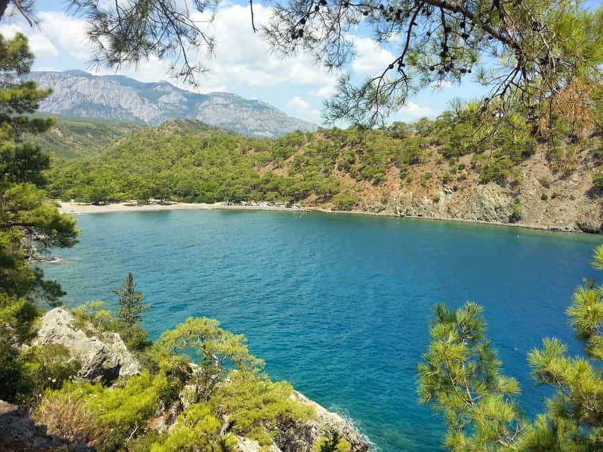 Antalya/Kemer Megastar Boat Trip w/Lunch & Hotel Pickup - Lunch on a Cruise Boat: What Included Food Feels Like