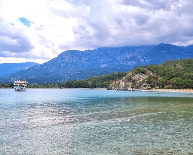 Antalya & Kemer: Megastar Catamaran Cruise With Foam Party - Cennet Bay and Kiriş Bay: the calmer swim stops