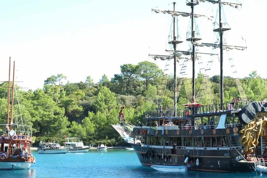Antalya/Kemer: Pirate Party Boat Trip w/Lunch incl. Transfer - Getting aboard in Kemer, then cruising toward Phaselis