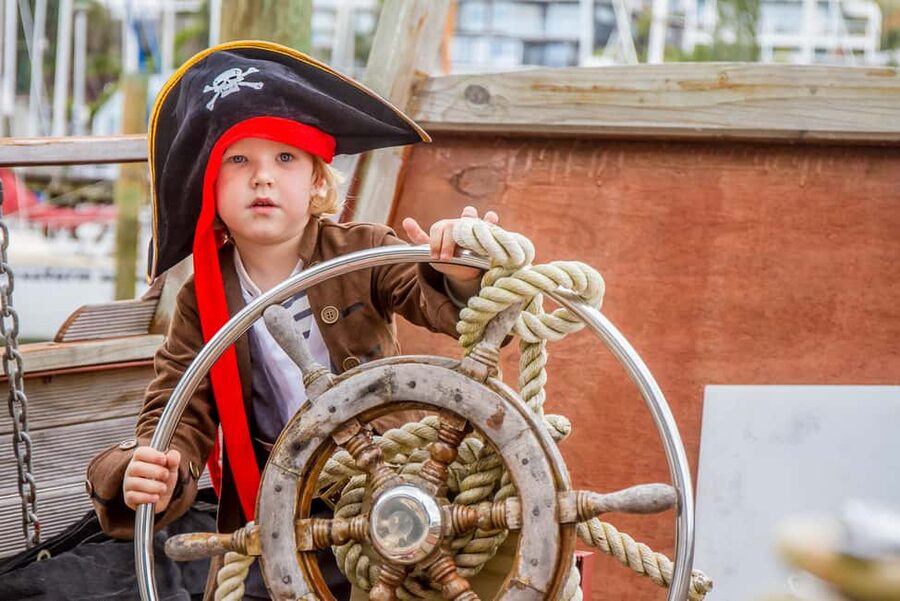 Antalya/Kemer: Pirate Party Boat Trip w/Lunch incl. Transfer - Phaselis ruins and the pebble-bay swimming break