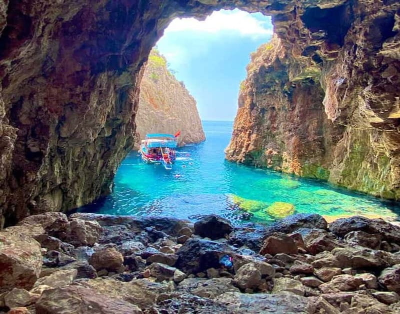 Antalya/Kemer: Porto Genoese Boat Trip and Mud Bath w/ Lunch - Stop Three, Korsan Bay: Final Swim in Another Secluded Cove