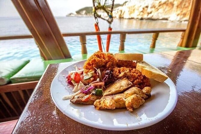 Antalya Pirate Boat Tour with Lunch & Free Soft Drinks - Unlimited soft drinks and the onboard bar: how to plan your drinks