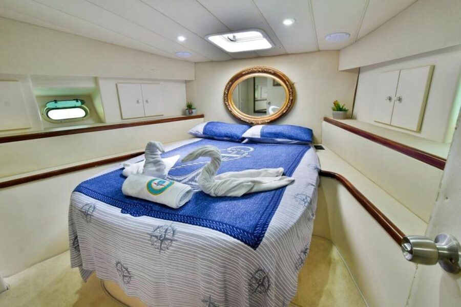 Antalya: Private Yacht Tour with 3 Swim Stops and a Meal - Food and Drinks on Board: Lunch or Dinner at Sea