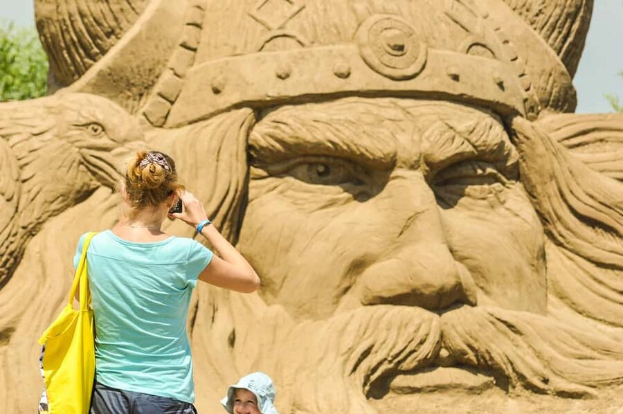 Antalya: Sand Sculpture Museum Entrance Ticket - Night visit: lights, music, and a totally different mood