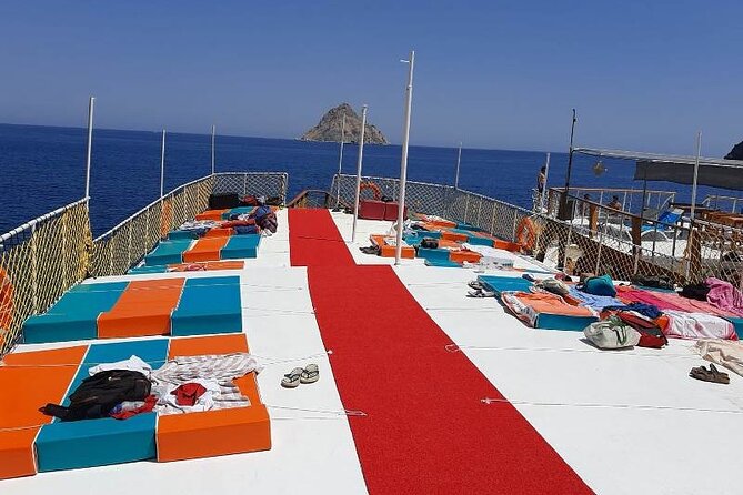 Antalya Sulu Island Boat Tours with Lunch Turkish Maldives - Group Size and Boarding Logistics at the Port