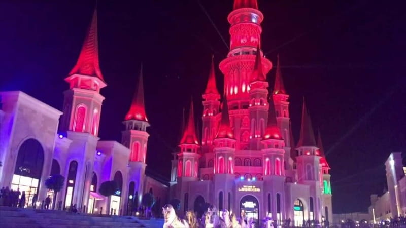 Antalya: The Land of Legends Night Show & Shopping Avenue - How the transfer provider handles logistics, and what that means for your evening