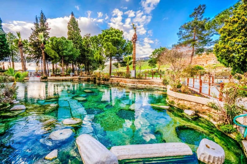 From Antalya/Kemer: Pamukkale & Hierapolis Day Trip w/Meals - Open buffet lunch in the region: what you get and how to manage drinks