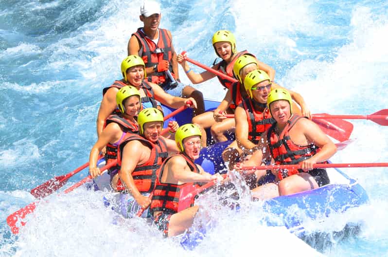 From Antalya: River Rafting in the Köprülü Canyon - Safety briefing and lifejackets: how you start the day without stress