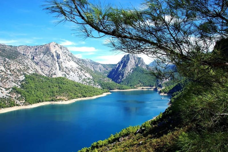 From Belek: Green Canyon Boat Trip with Lunch and Drinks - Taurus Mountains views: why the scenery matters more than photos
