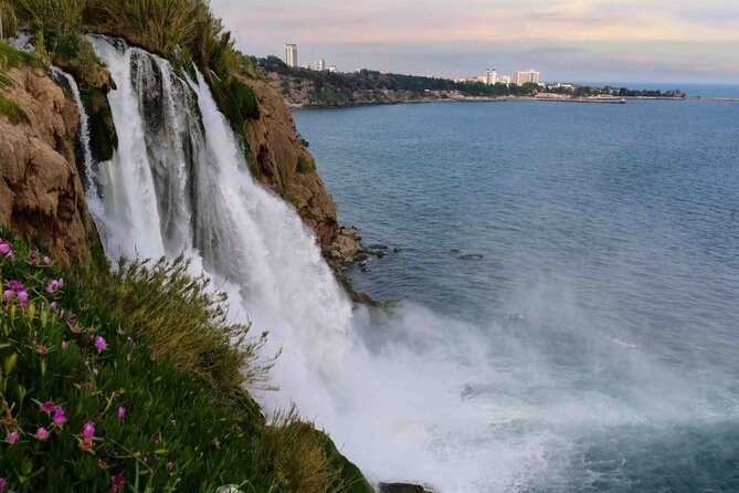 Full Day City Tour/2 Waterfalls, Boat Trip, Old Town - Deepo Outlet Center Stop for Silver and Leather