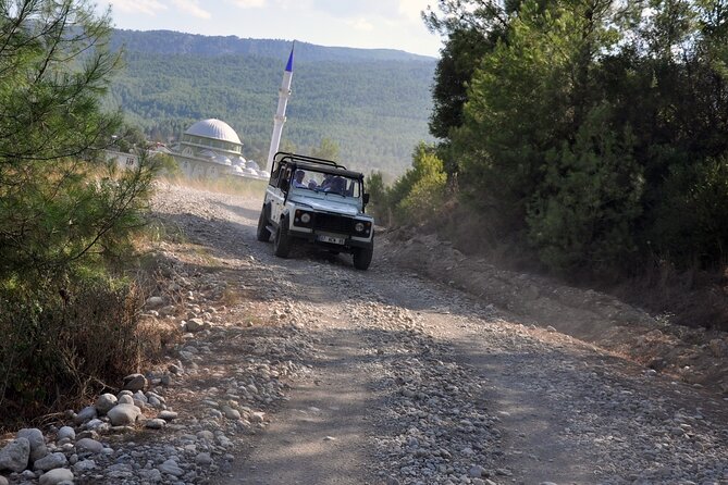 Jeep Safari at Taurus Mountains from Kemer - The lunch break: roast chicken or oven trout, plus salad