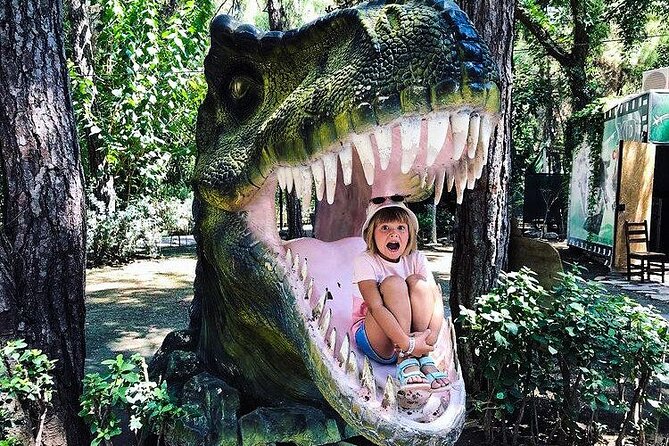 Kemer Dinopark Tour with hotel transfer - Animal areas and cleanliness: what to watch for on arrival day