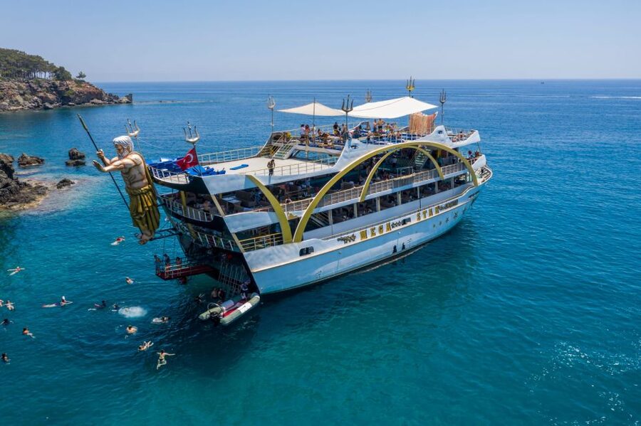Kemer: Full-Day Boat Trip with Lunch and DJ - From Hotel Pickup to Kemer Harbor: the day starts easy