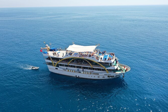 Kemer: Luxury Yacht Tour near Olympus and Phaselis Bay with Lunch - How Kemer turns into a full-day sea party (and why it works)