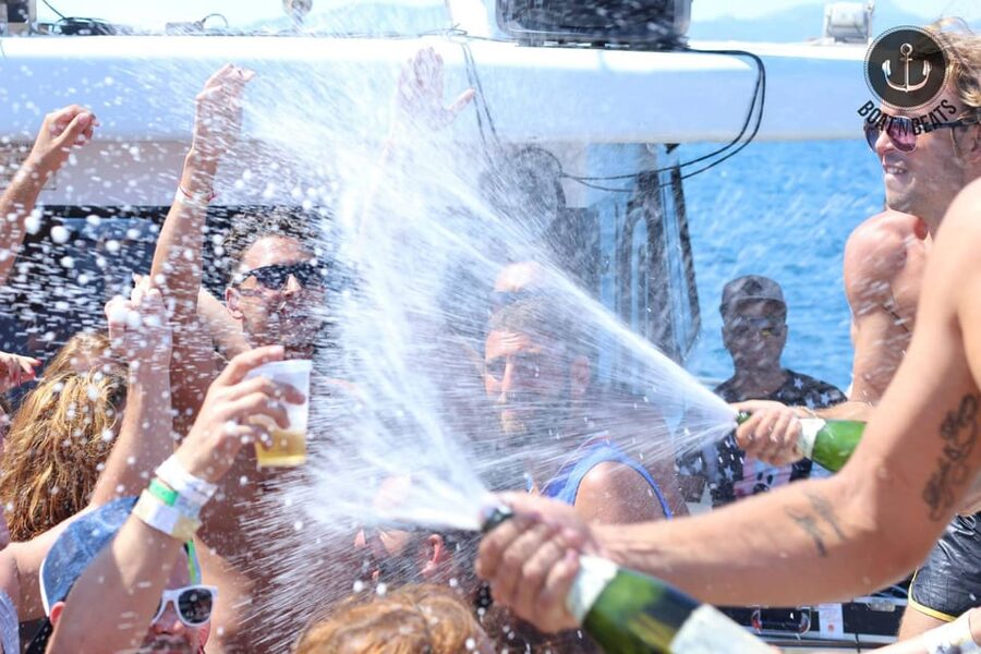 Kemer Pirates Boat Trip - Lunch onboard: what you get, where to time it, and vegetarian options