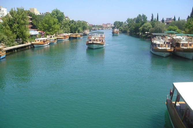 Manavgat River Cruise, Waterfalls and Market Tour from Belek - The guide and group size: what to expect with an 80-person cap