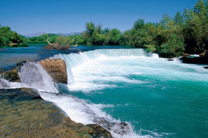 Manavgat River Cruise, Waterfalls & Bazaar, Day Trip from Antalya - Bazaar Time at Manavgat: Bargains, Snacks, and Shopping Pressure