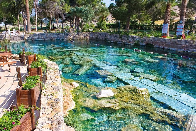 Pamukkale Full-Day Tour from Antalya with Lunch - Lunch at Pamukkale: what to expect from the catering setup