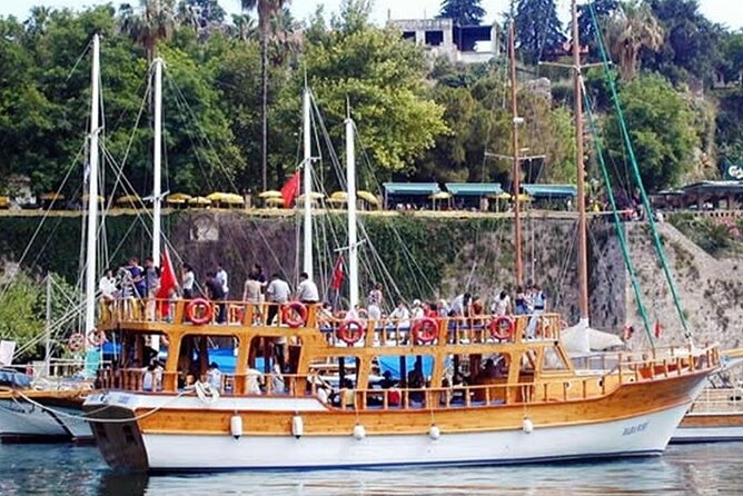 Private Guided Antalya City Tour - Kaleçi Old Town: Roman walls, Ottoman charm, and the short-walk reality
