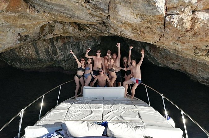 Private Luxury Yacht Tour in Antalya – Exclusive Experience - Crew, Sunset Timing, and Onboard Photos You Can Buy