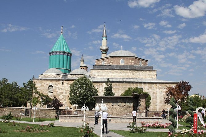 Private Transfer from Antalya to Cappadocia with Konya tour - Konya’s guided pause: Mevlana Museum and Rumi’s tomb