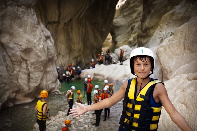 Rafting at Koprulu Canyon with Zipline Incl. Lunch f/Kemer - Canyoning in the passageway: controlled thrills, real movement