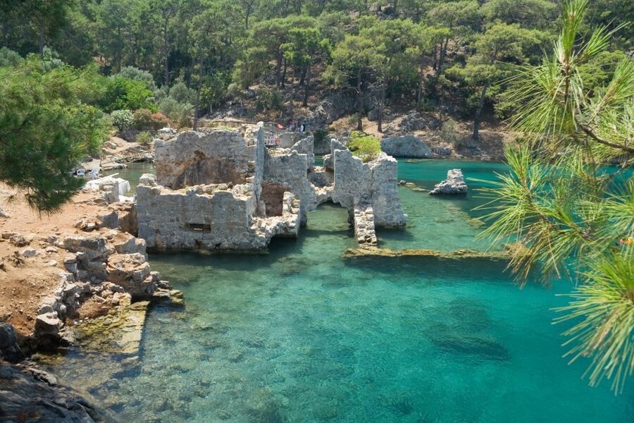 Relaxing Boat Trip with Lunch and Drinks - Who this tour suits best (and who should think twice)