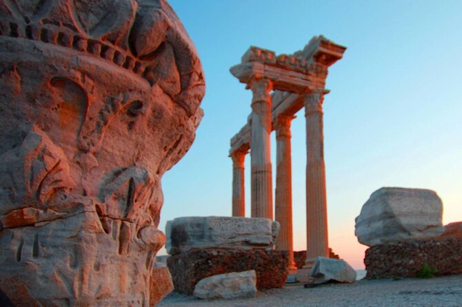 Side Sunset Cruise: Ancient History and Mesmerizing Sunsets - Key things you will notice