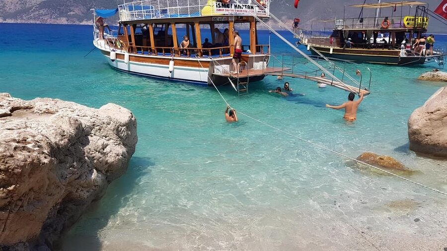 Suluada Boat Tour from Side, Antalya & Kemer: Swim & Lunch - Lunch onboard: what you eat at sea, and how to time it