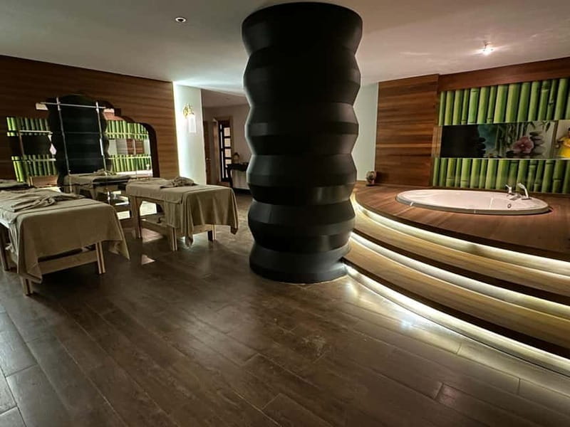 Traditional Turkish Bath & Spa Experience in Antalya - Using the salt chamber, sauna, steam, and relaxation area